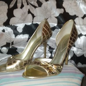 Guess, peephole stilettos